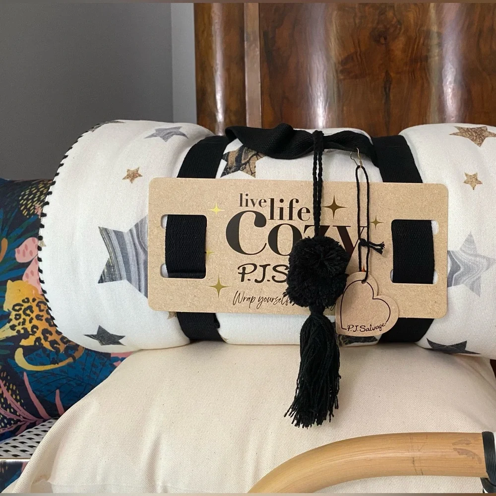 PJ Salvage Stars Blanket ✨ White Gold Silver Black | travel picnic